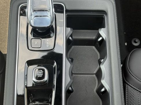 New 2025 Volvo XC90 B6 Plus image 20