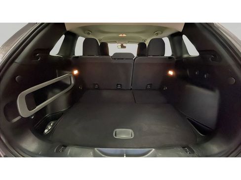Used 2016 Jeep Cherokee Sport AWD/4WD image 15