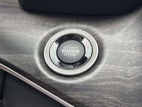 Used 2023 Jeep Grand Cherokee L Limited RWD image 34