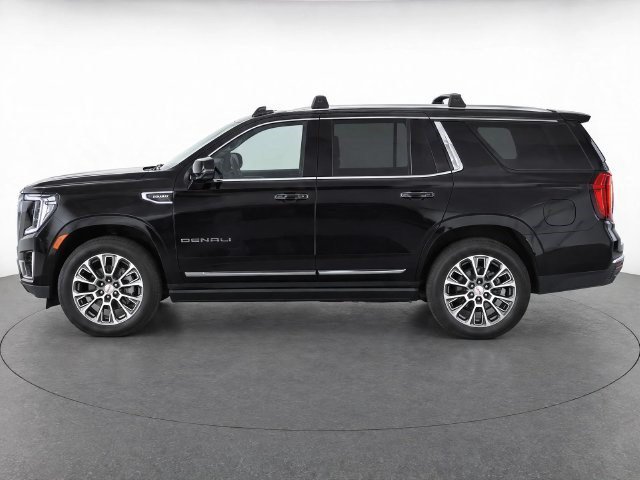 Used 2023 GMC Yukon Denali w/ Denali Reserve Package AWD/4WD image 6