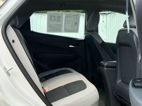 Used 2018 Chevrolet Bolt LT image 17