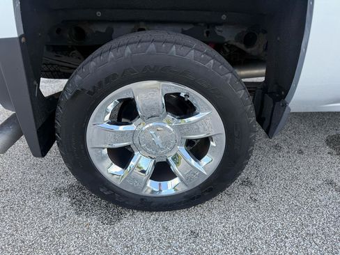 Used 2015 Chevrolet Silverado 1500 LTZ Z71 w/ LTZ Plus Package AWD/4WD image 41