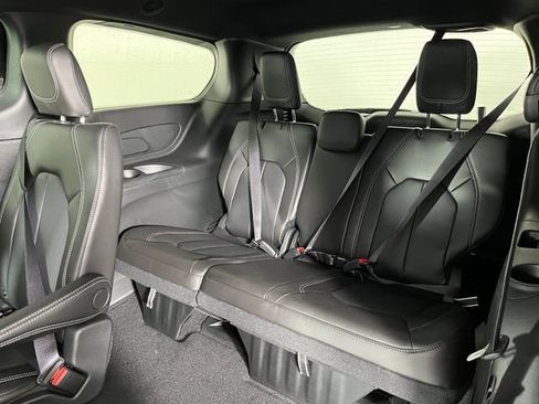 New 2026 Chrysler Voyager LX image 11