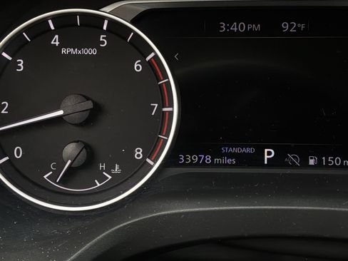 Used 2025 Nissan Rogue SV FWD image 38