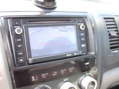 Used 2014 Toyota Sequoia Platinum image 19