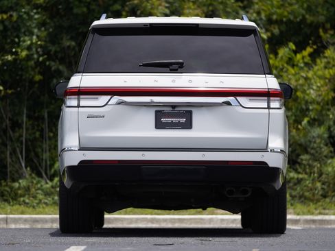 Used 2023 Lincoln Navigator L Reserve RWD image 20