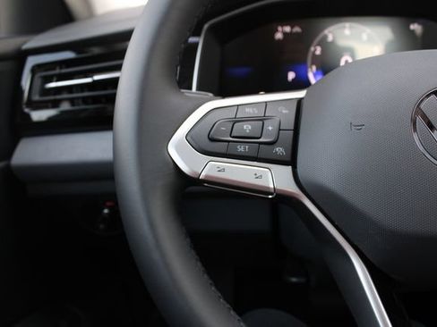 New 2026 Volkswagen Jetta SE FWD image 12