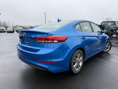 Used 2017 Hyundai Elantra SE image 7