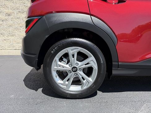 Used 2023 Hyundai Kona SEL AWD/4WD image 8