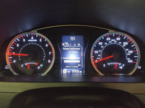 Used 2015 Toyota Camry XSE image 23