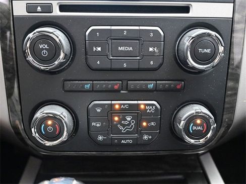 Used 2017 Ford Expedition Limited image 23
