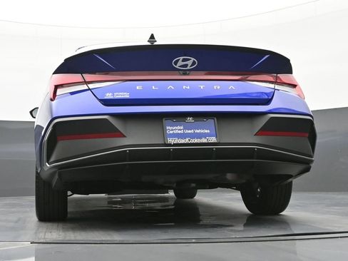 Certified 2025 Hyundai Elantra Sport image 40