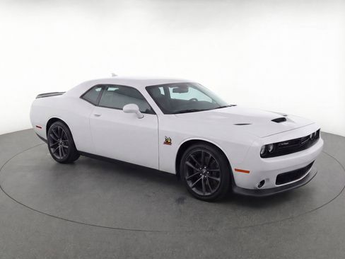 Used 2019 Dodge Challenger R/T Scat Pack image 2