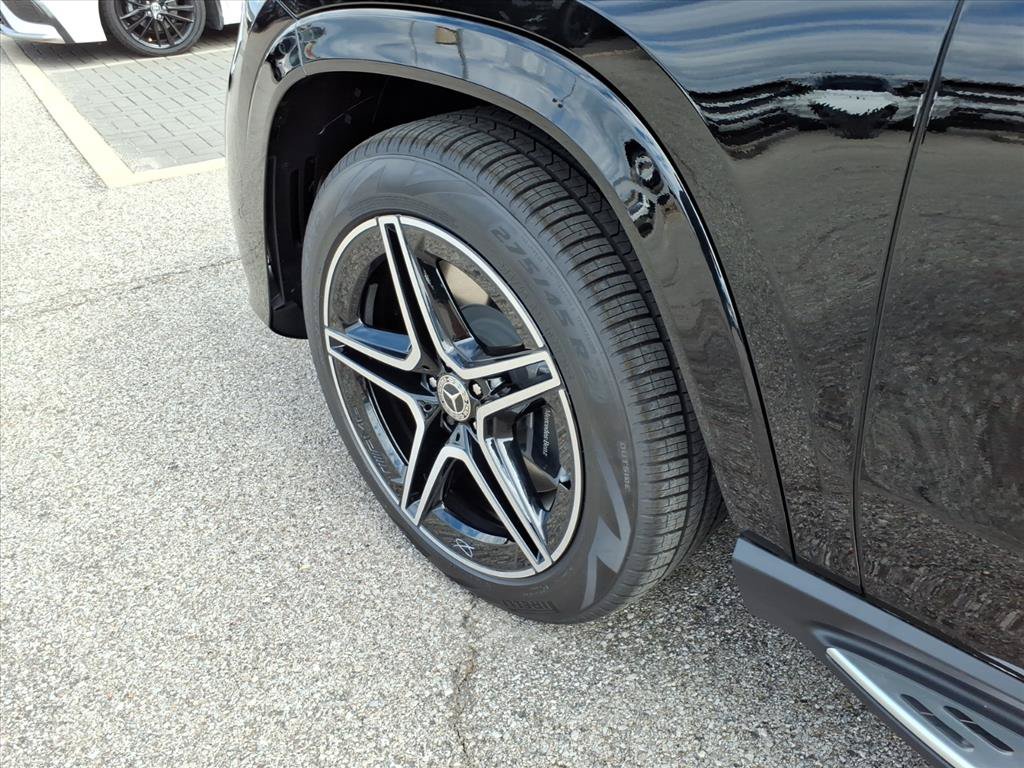 New 2027 Mercedes-Benz GLS 450 4MATIC image 9