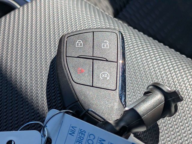 Used 2025 Chevrolet Equinox LT FWD image 33