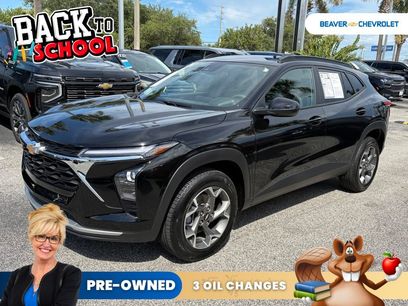 Used 2025 Chevrolet Trax LT
