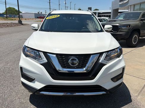 Used 2020 Nissan Rogue SV FWD image 2
