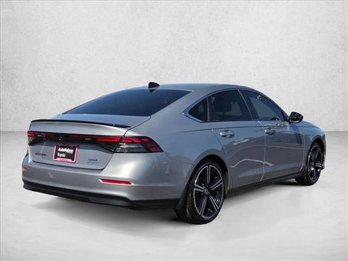 Used 2023 Honda Accord Sport image 5