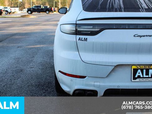 Used 2023 Porsche Cayenne GTS image 12