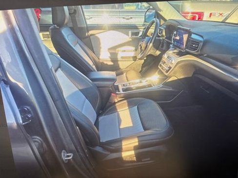 Certified 2023 Ford Explorer XLT w/ Equipment Group 202A AWD/4WD image 14