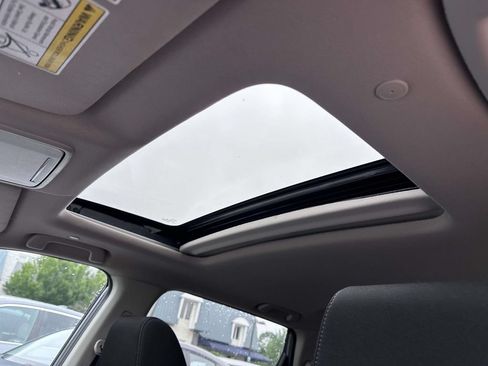 Used 2024 Honda CR-V EX image 12