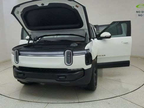 Used 2025 Rivian R1S Premium AWD/4WD image 77