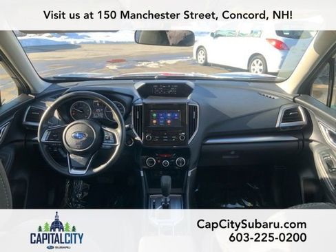 Used 2023 Subaru Forester Premium image 15