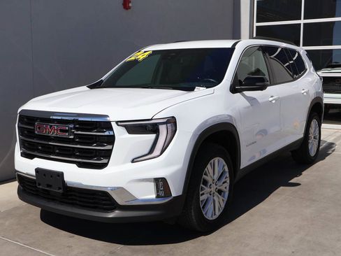 Used 2024 GMC Acadia Elevation FWD image 1
