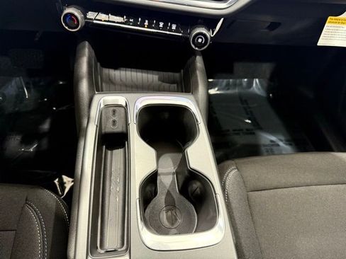 New 2026 Chevrolet Equinox EV LT image 35