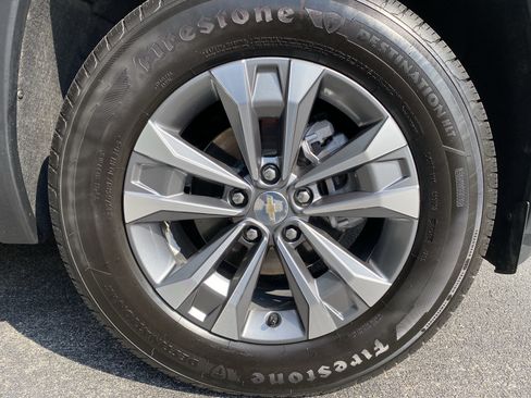 Used 2026 Chevrolet Equinox LT FWD image 13