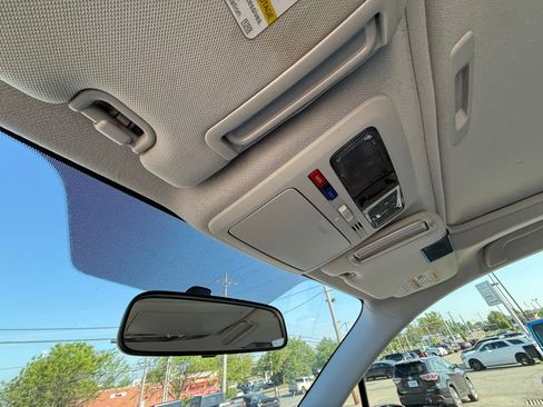 Used 2017 Subaru Forester 2.5i Premium w/ All-Weather Package image 22