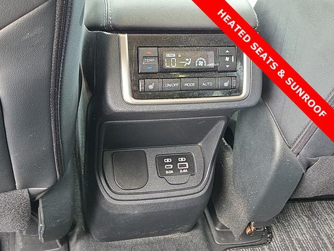 Used 2023 Subaru Ascent Limited w/ Technology Package AWD/4WD image 12
