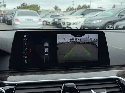 Used 2018 BMW 530e RWD image 7