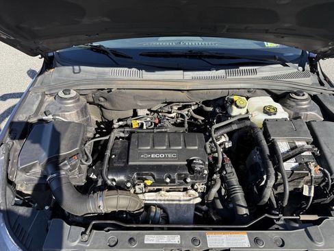 Used 2015 Chevrolet Cruze LT image 31