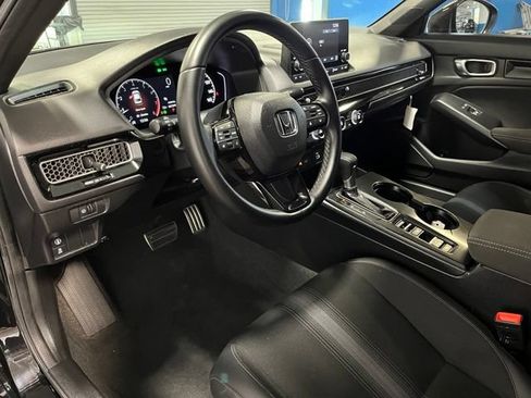 Used 2023 Honda Civic Sport image 18
