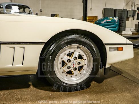 Used 1986 Chevrolet Corvette Pace Car Edition image 45