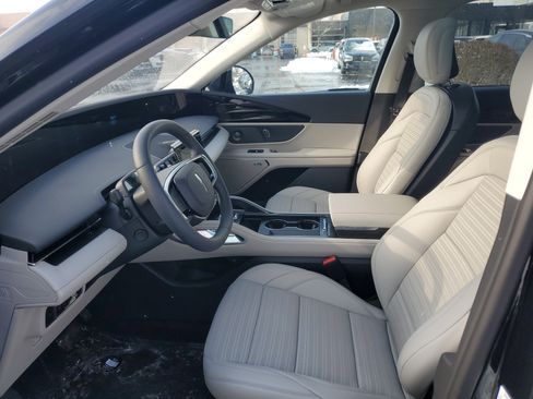 New 2026 Lincoln Nautilus Reserve w/ Jet Appearance Package image 11