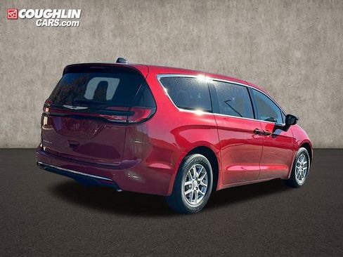 New 2026 Chrysler Pacifica Select image 8