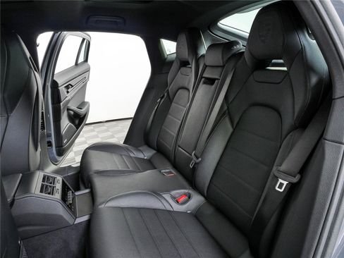 New 2026 Porsche Panamera image 22
