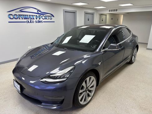 Used 2018 Tesla Model 3 Mid Range image 2