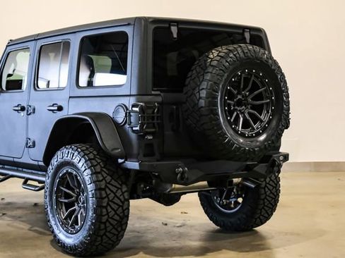 Used 2024 Jeep Wrangler Unlimited Sport image 43