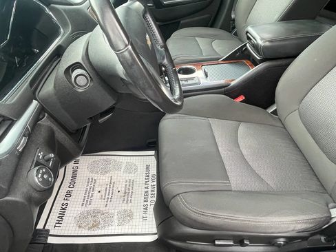 Used 2014 Chevrolet Traverse LT w/ All-Star Edition AWD/4WD image 19