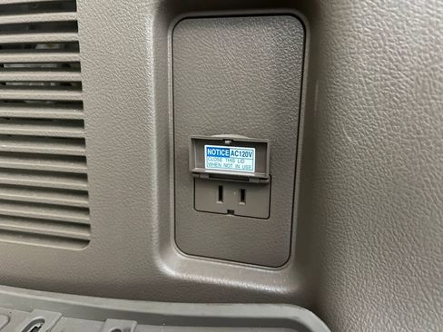 Used 2018 Lexus GX 460 Premium image 38