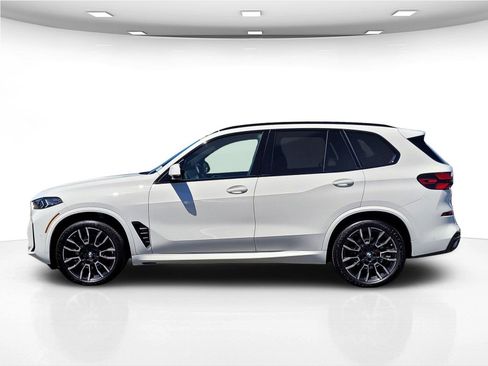 Used 2025 BMW X5 xDrive40i w/ M Sport Package AWD/4WD image 10