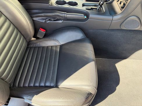 Used 2002 Ford Thunderbird RWD image 22