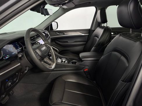 Used 2024 Jeep Grand Cherokee Limited 4xe w/ Luxury Tech Group II image 23