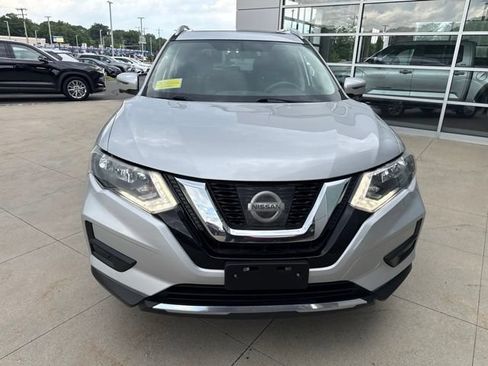 Used 2017 Nissan Rogue SV w/ HEV Premium Package AWD/4WD image 2