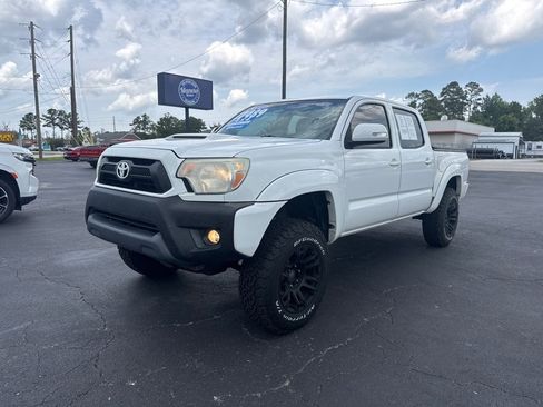 Used 2014 Toyota Tacoma 4x4 Double Cab w/ TRD Sport Package image 1