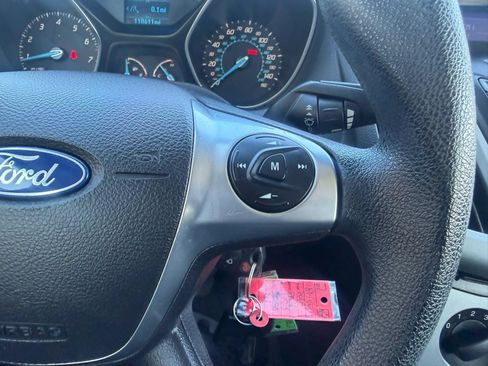 Used 2012 Ford Focus SE FWD image 17