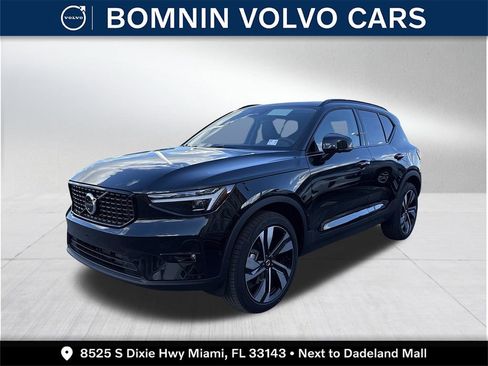 New 2026 Volvo XC40 B5 Ultra AWD/4WD image 1